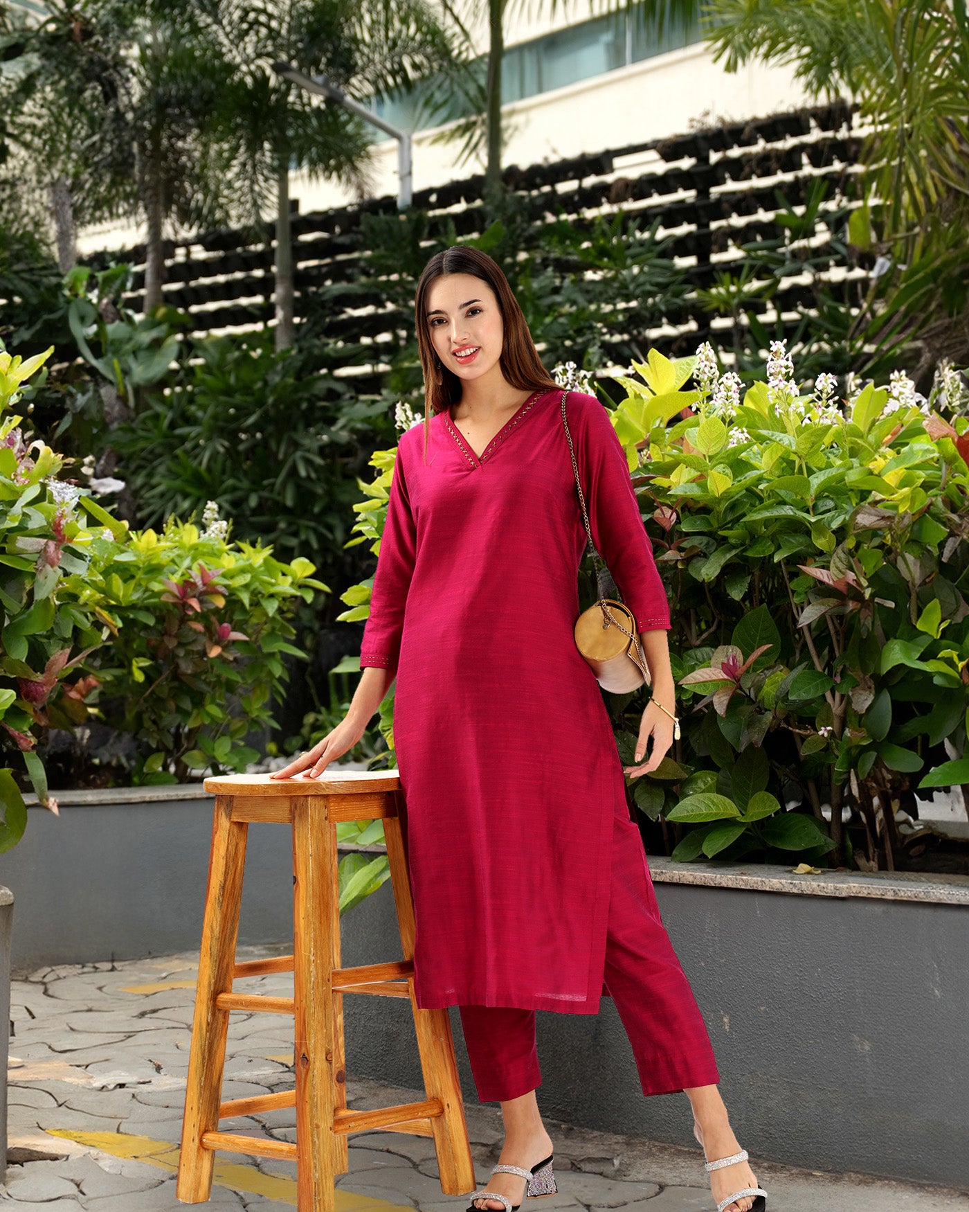 INAKSHINI Straight Pink Kurti Set