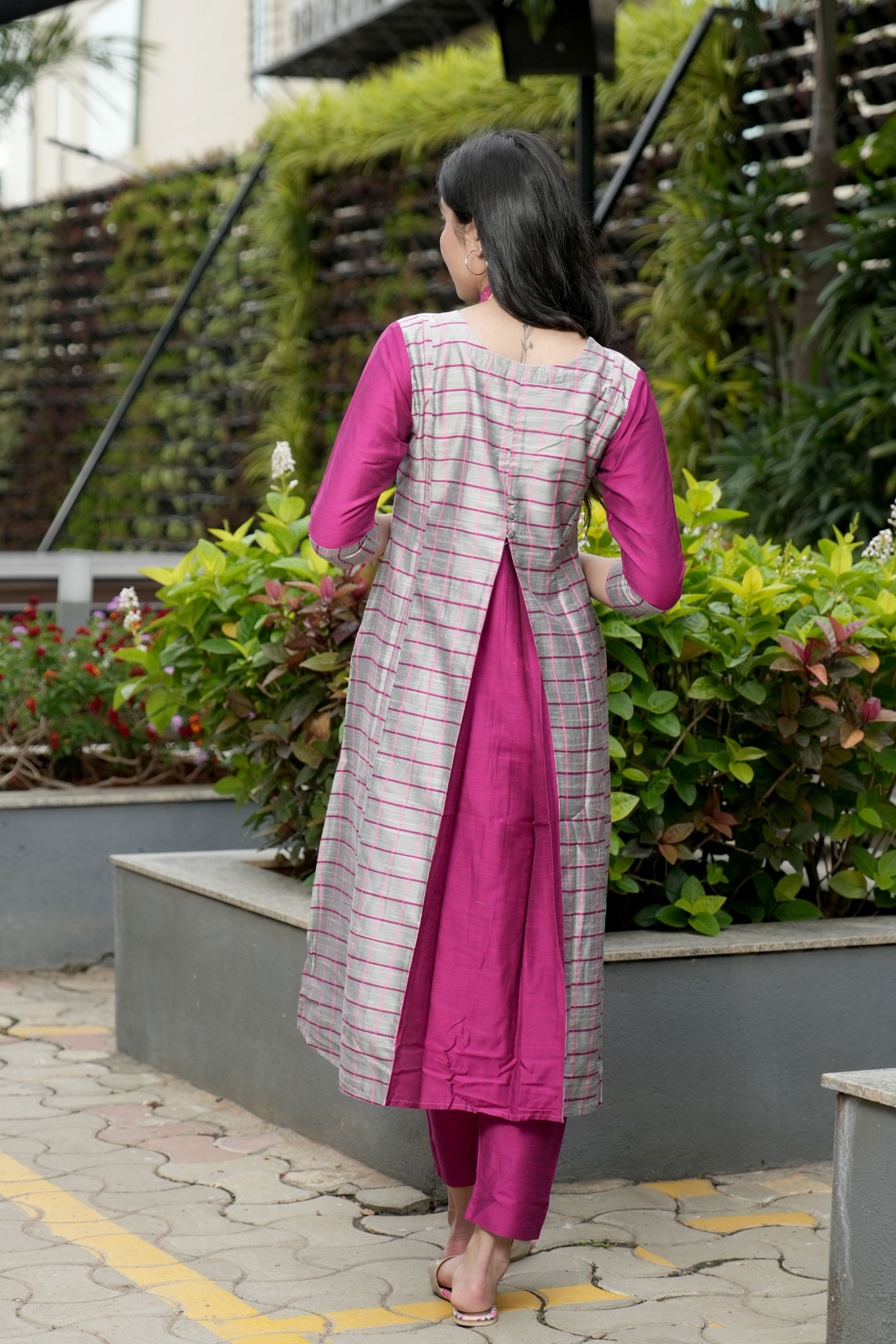 INAKSHINI Flared Silver & Pink Kurti Set