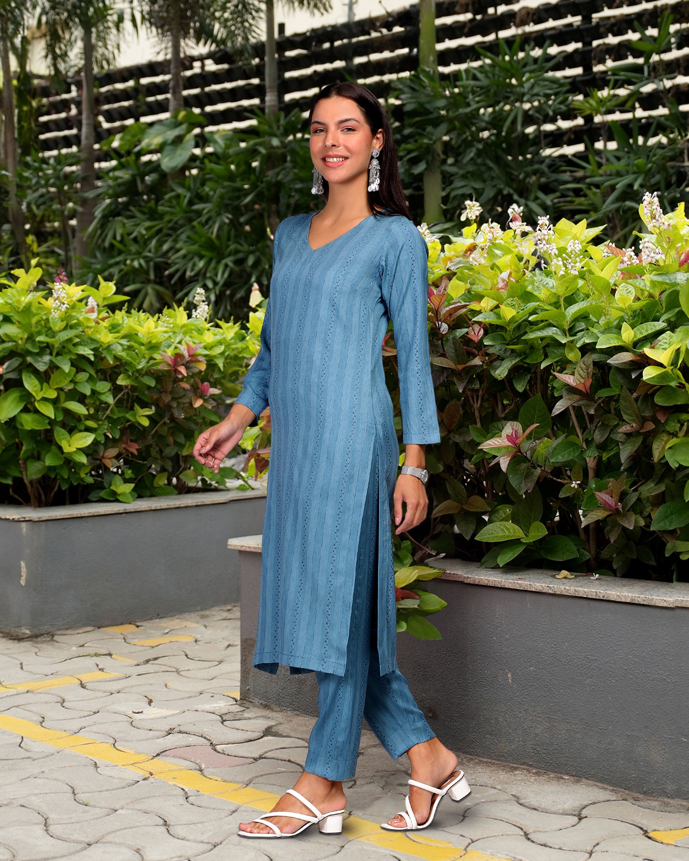 INAKSHINI Sky Blue V-Neck Kurti Set