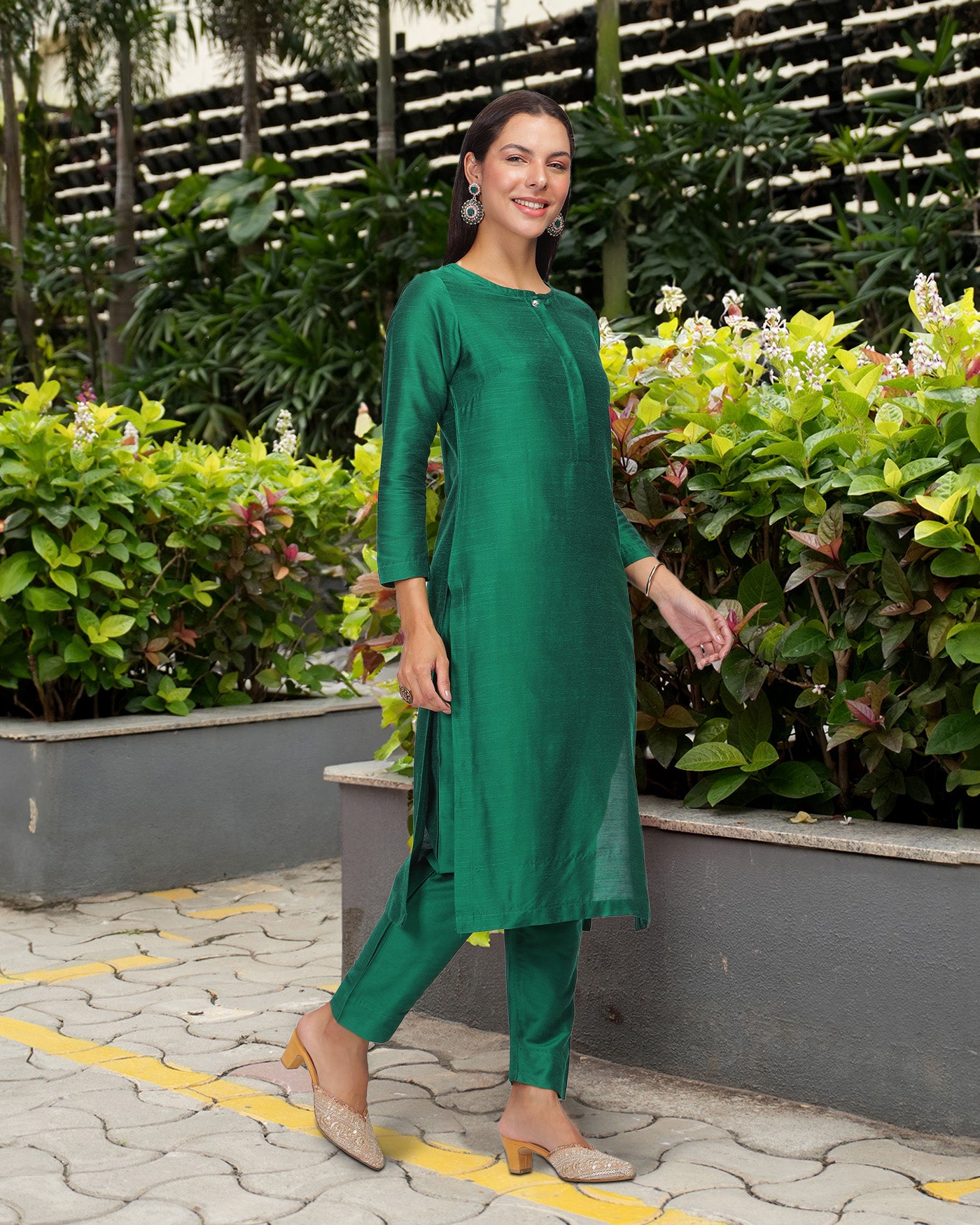 INAKSHINI Emerald Green Double Placket Kurti Set