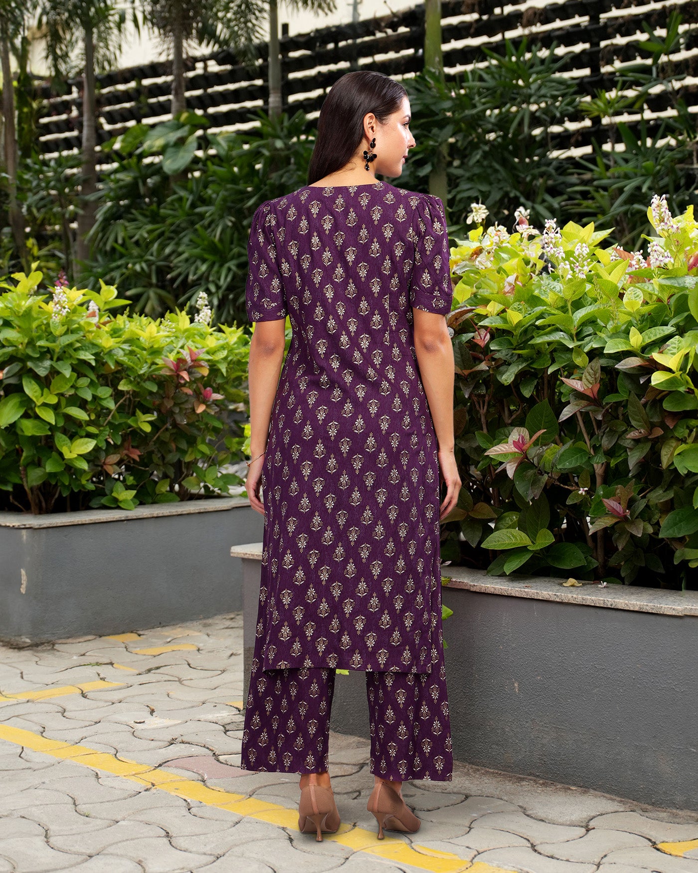 INAKSHINI Purple Foil print Kurti Set