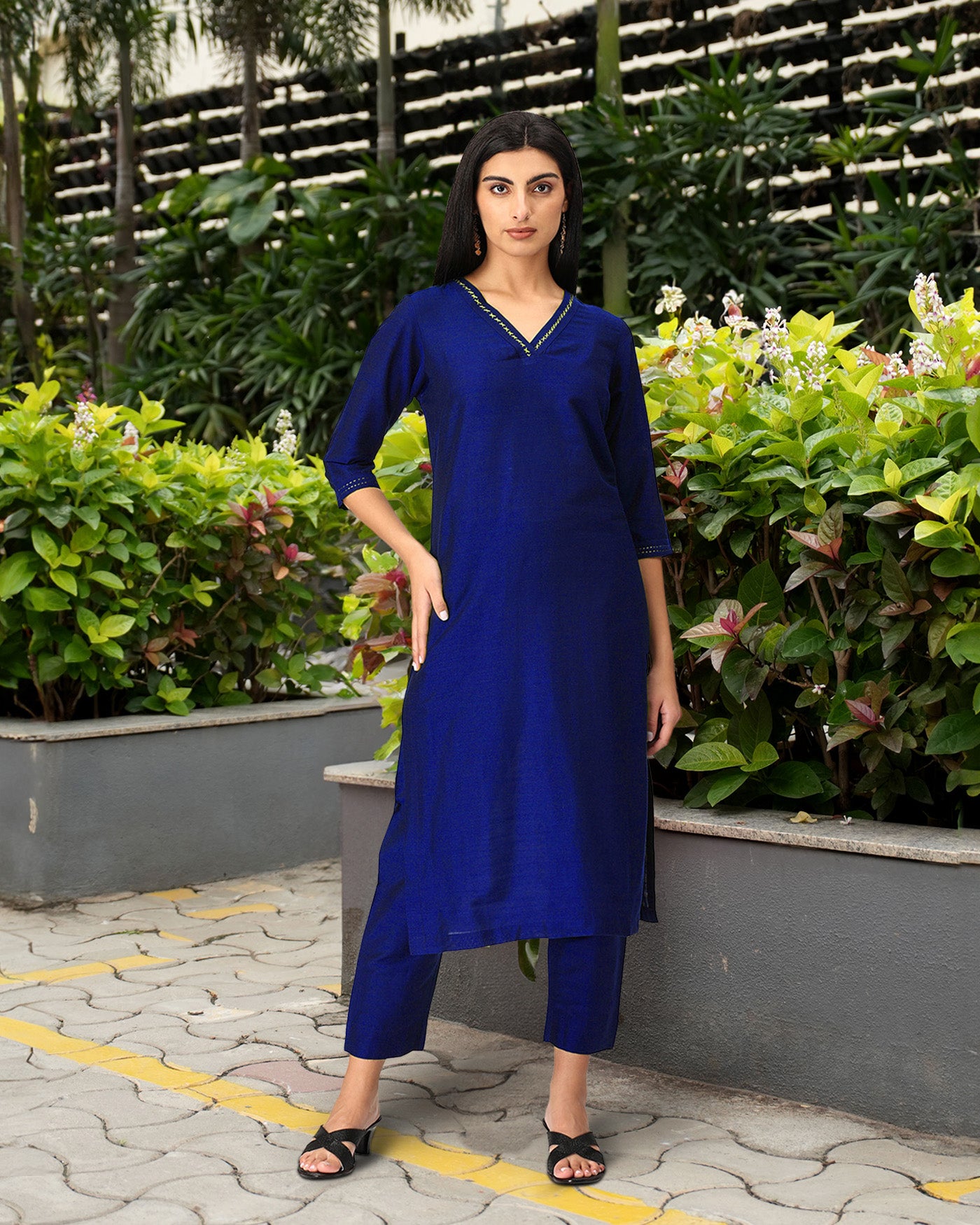 INAKSHINI Straight Royal Blue Kurti Set