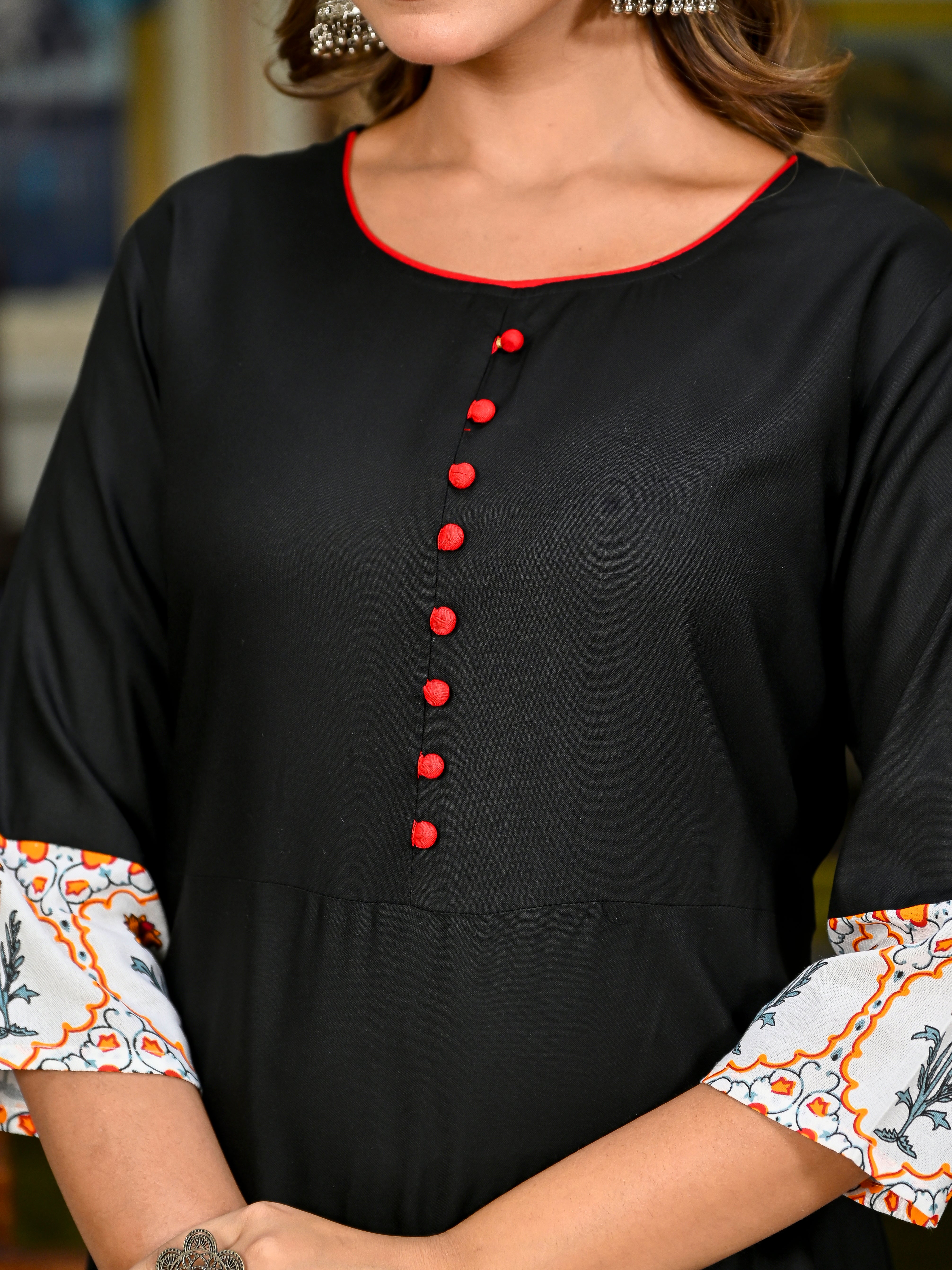 OJASWITA Black Solid Kurti