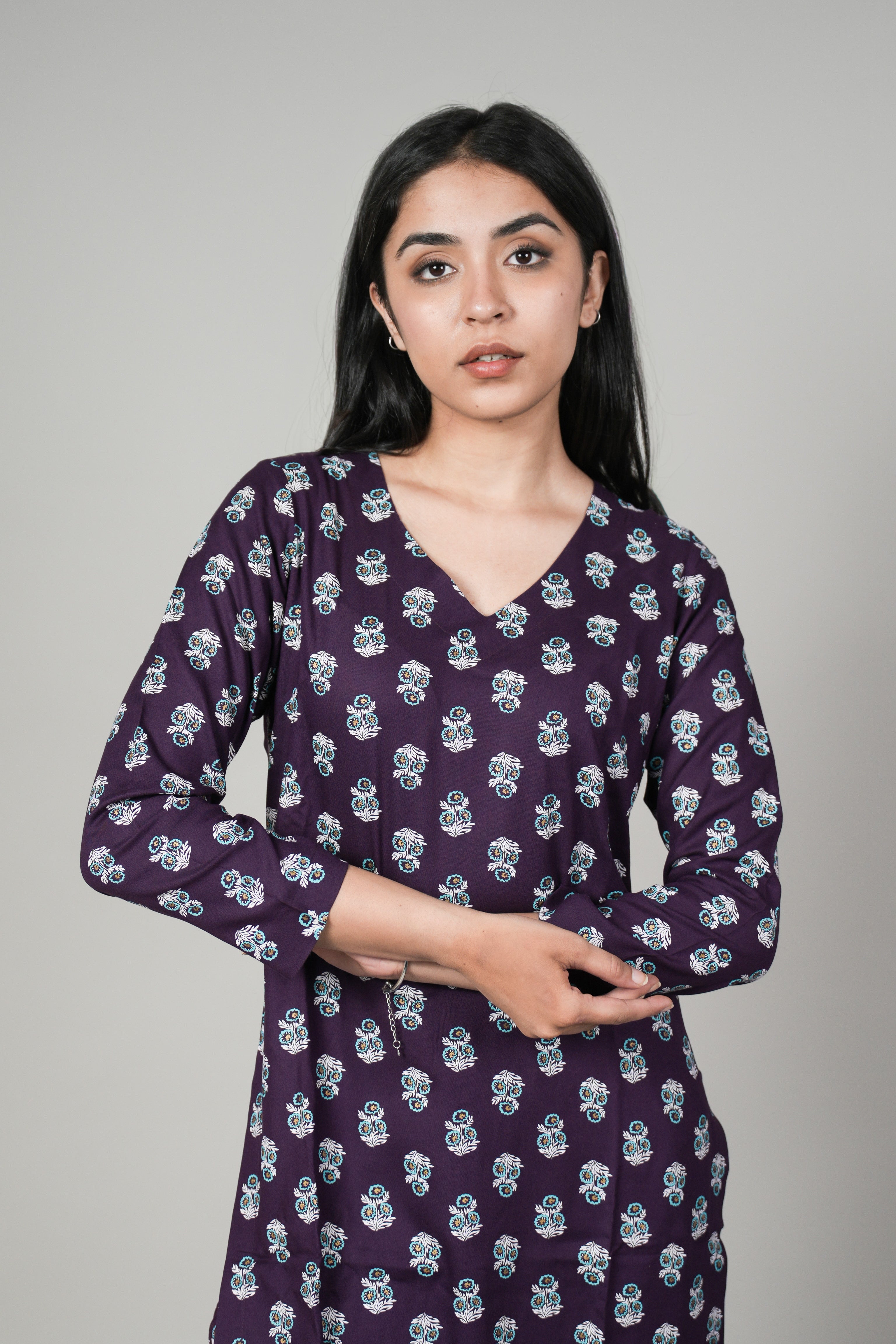 INAKSHINI Purple printed Kurta with Straight Pant | Kurti Set for Woman