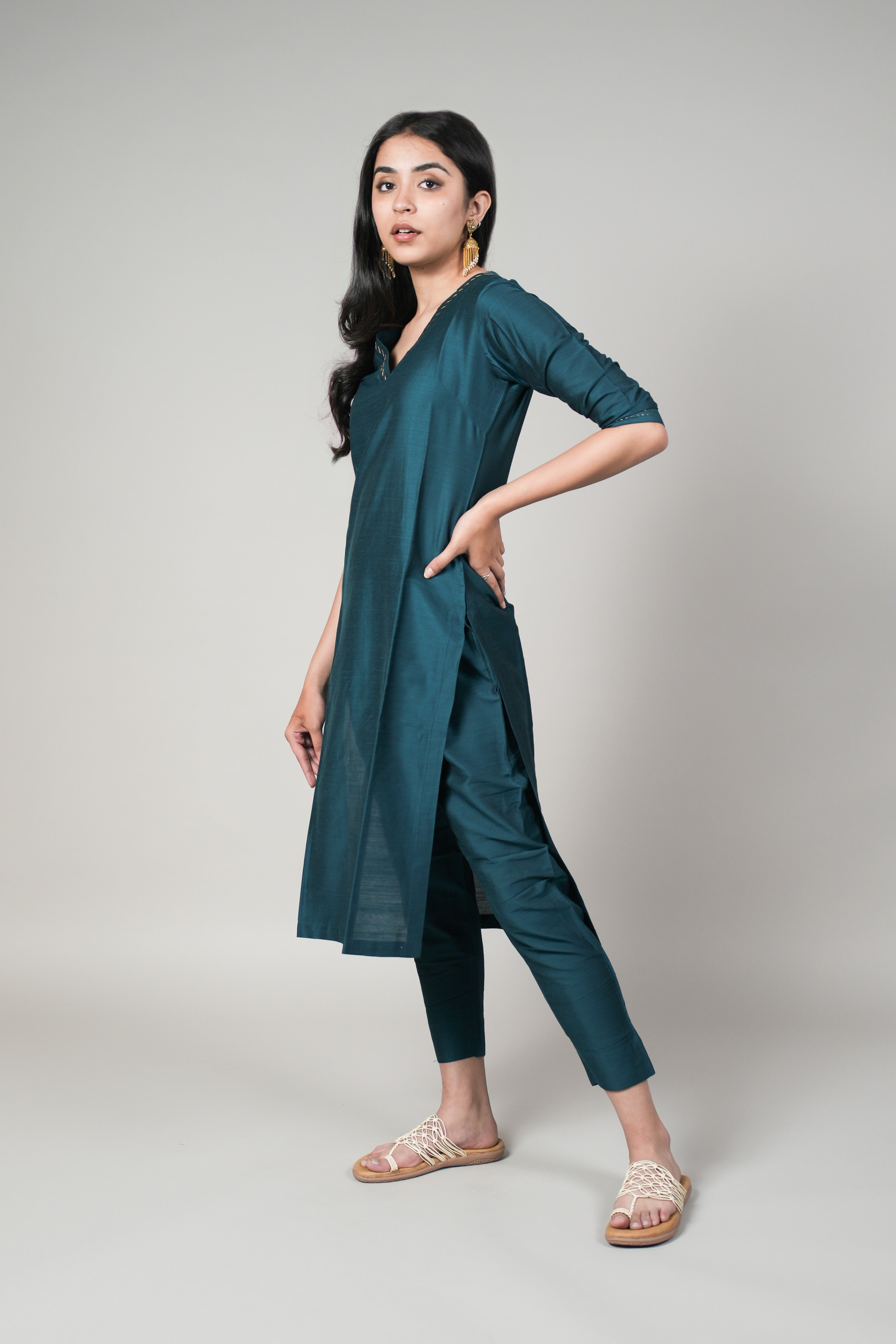 INAKSHINI Straight Teal Blue Kurti Set