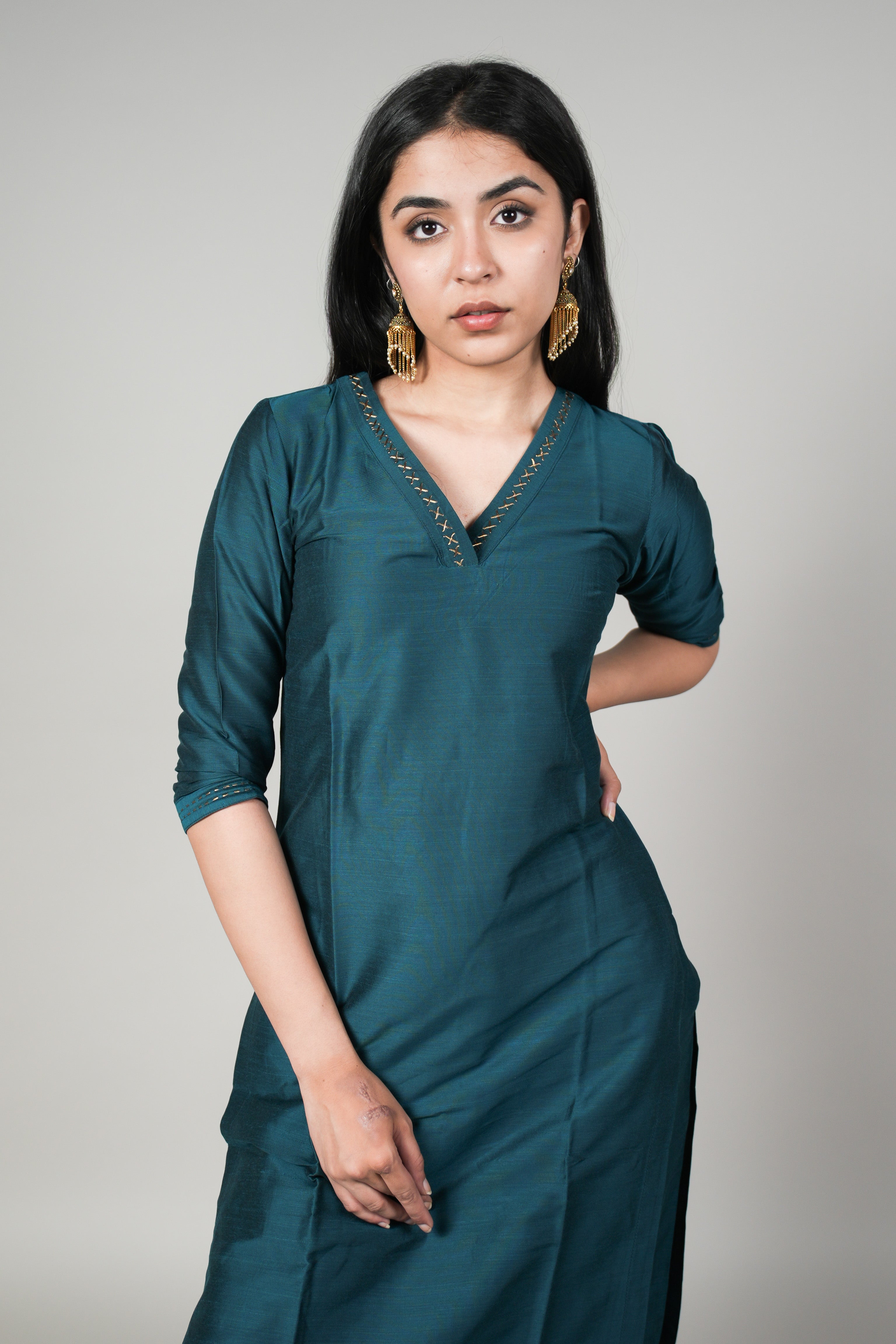 INAKSHINI Straight Teal Blue Kurti Set