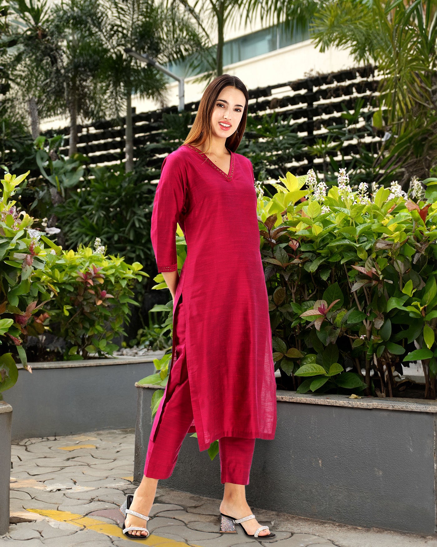 INAKSHINI Straight Pink Kurti Set