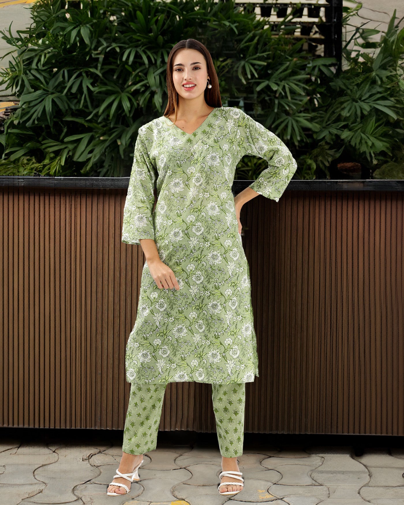 OJASWITA Green Kurti Set