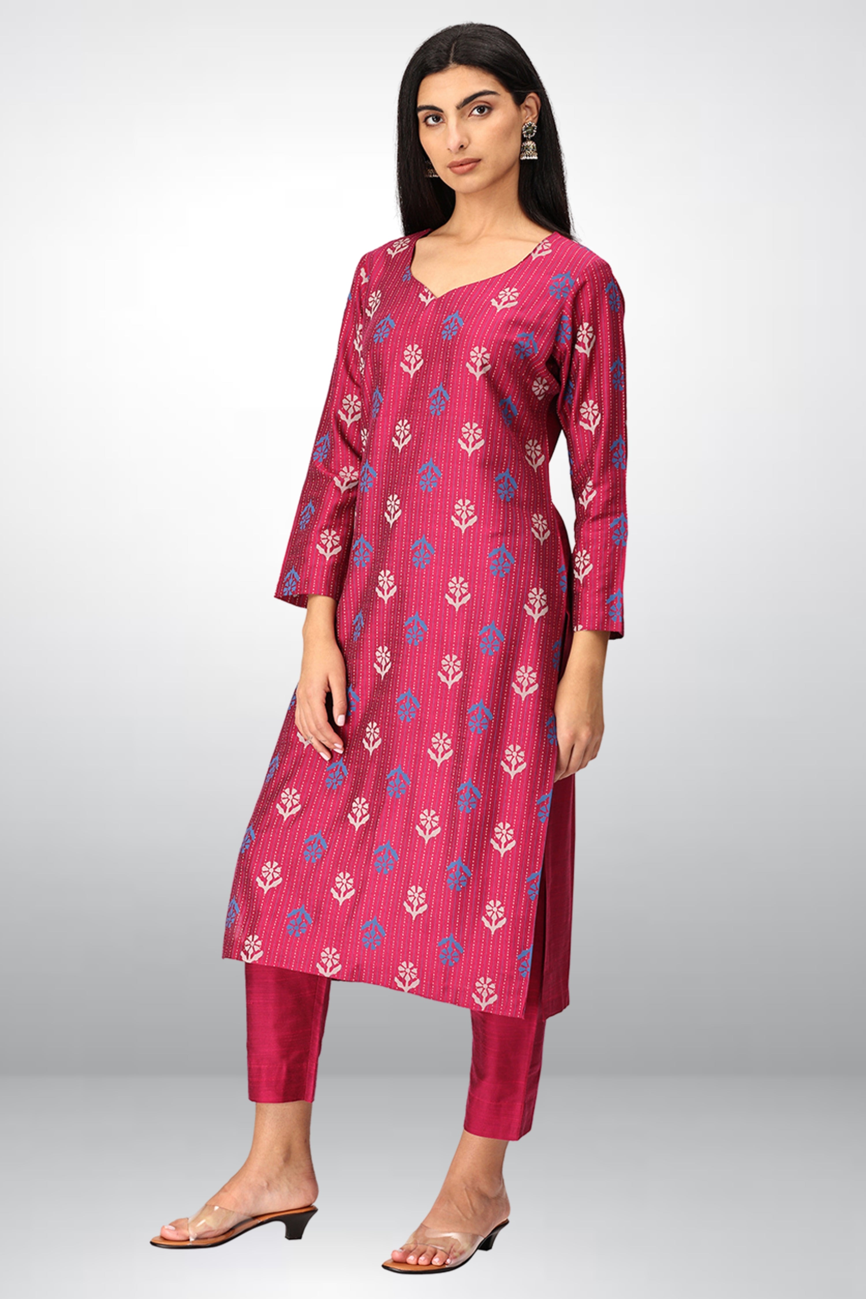 INAKSHINI Straight Magenta Kurti Set