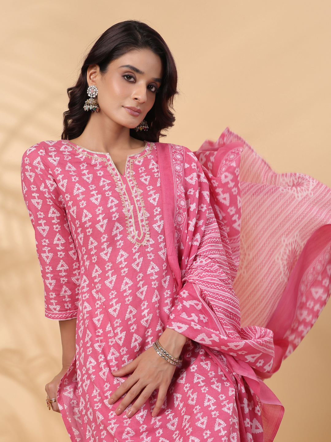 OJASWITA Pink Geometrical Print Kurti Set with Duppata