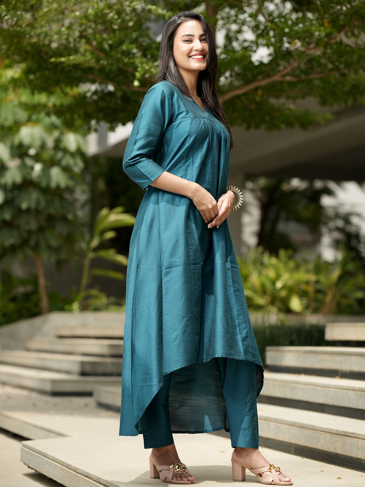 INAKSHINI Asymmetrical Solid Teal Green Kurti Set