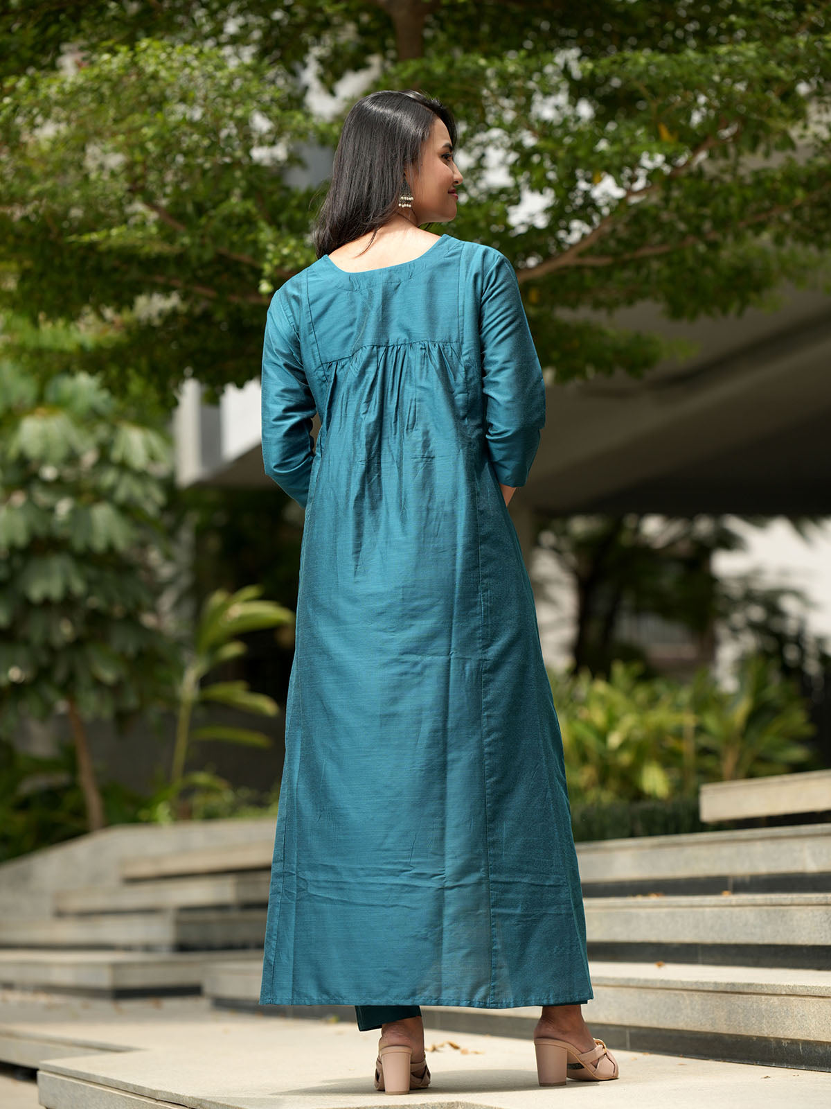 INAKSHINI Asymmetrical Solid Teal Green Kurti Set