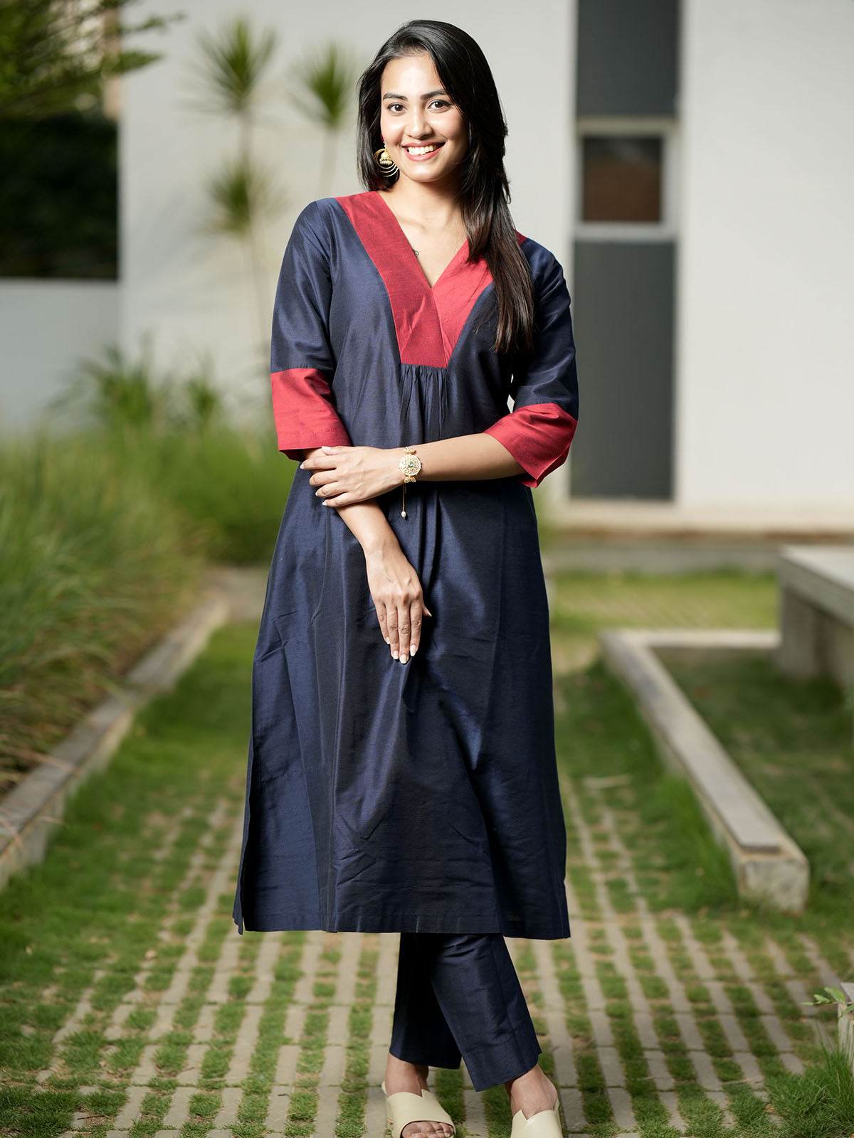 INAKSHINI Navy Blue Kurta with Straight Pant | Kurti Set for Woman