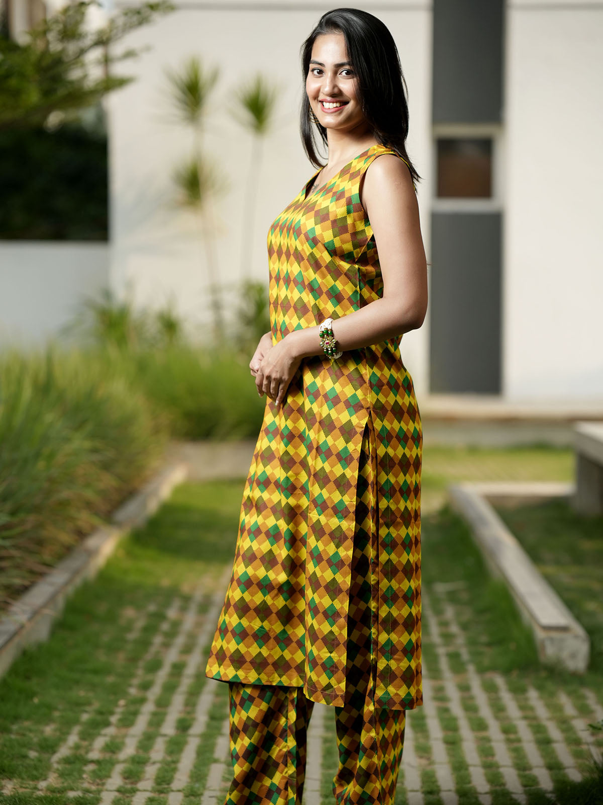 INAKSHINI Straight Mustard Kurti Set