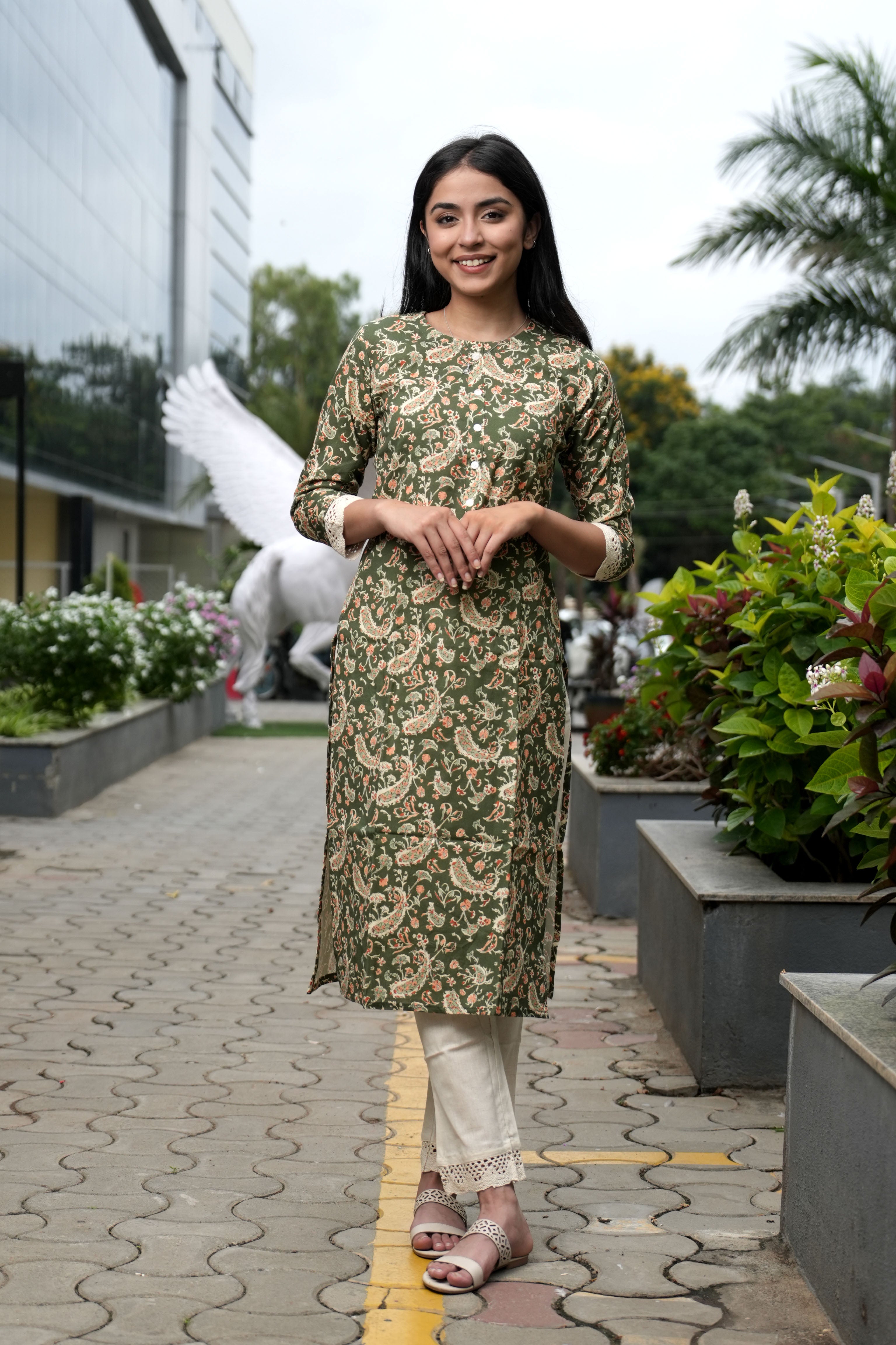 OJASWITA Green Paisley Kurti Set