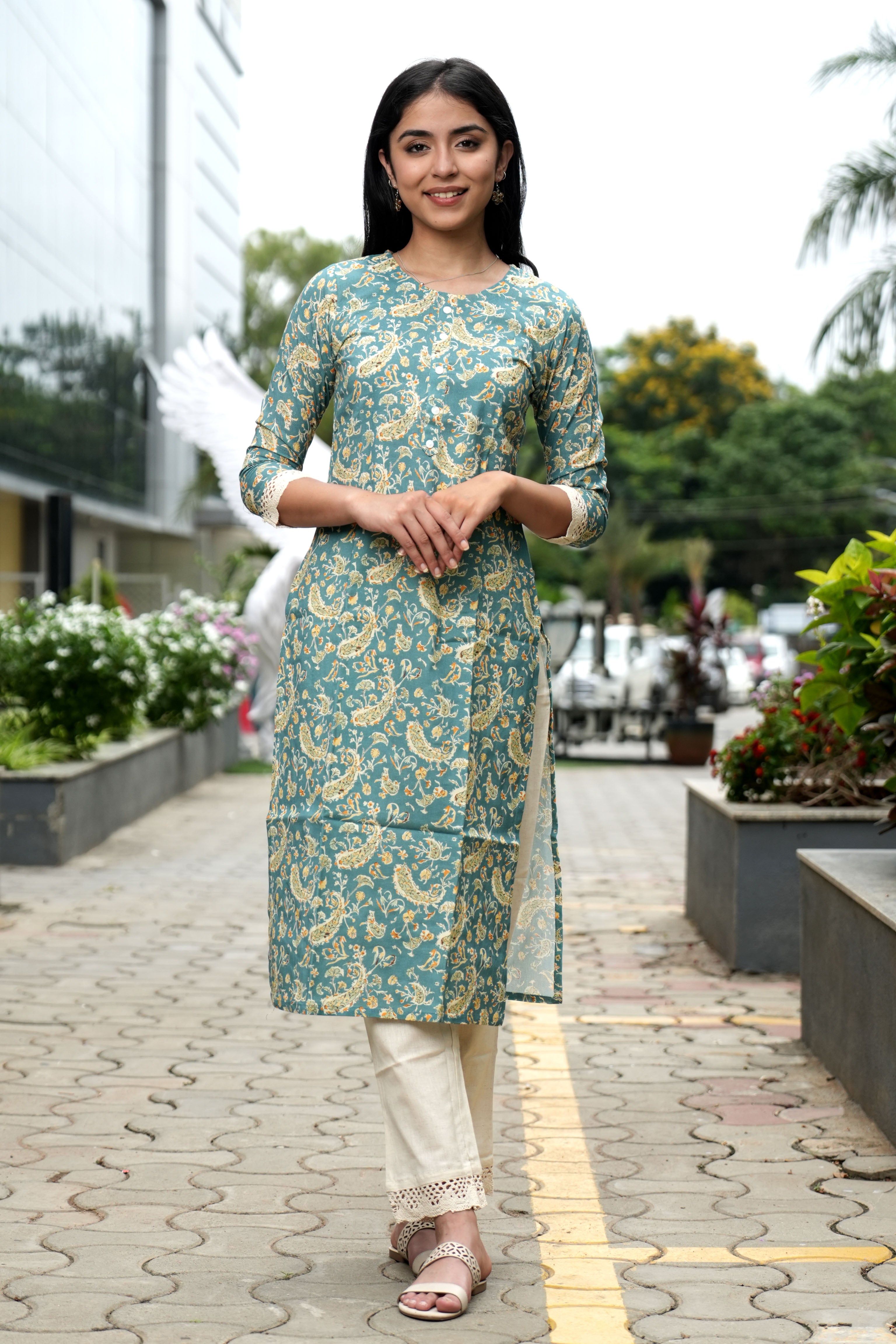 OJASWITA Blue Paisley Kurti Set