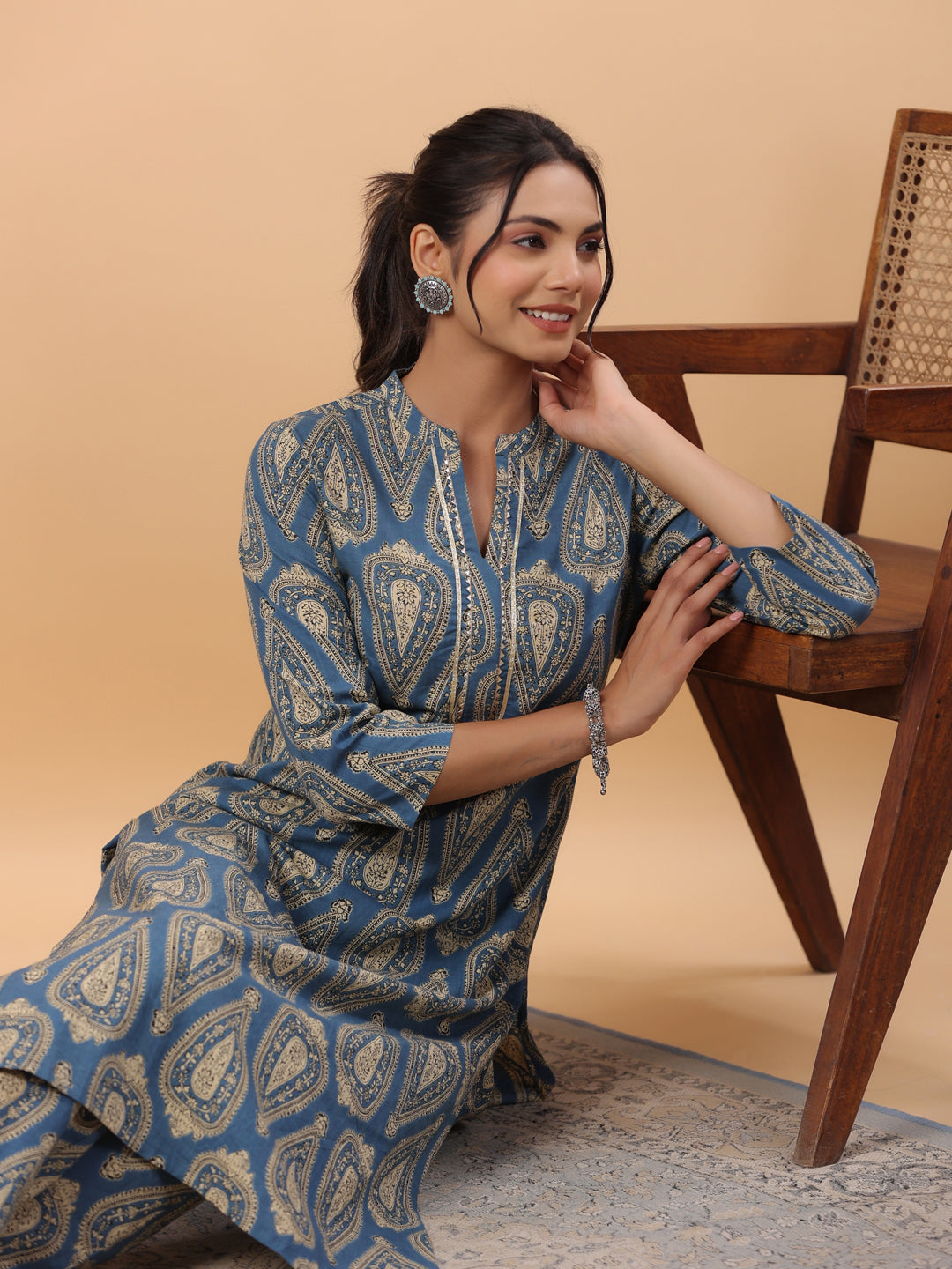 OJASWITA Blue Motif Print Kurti Set