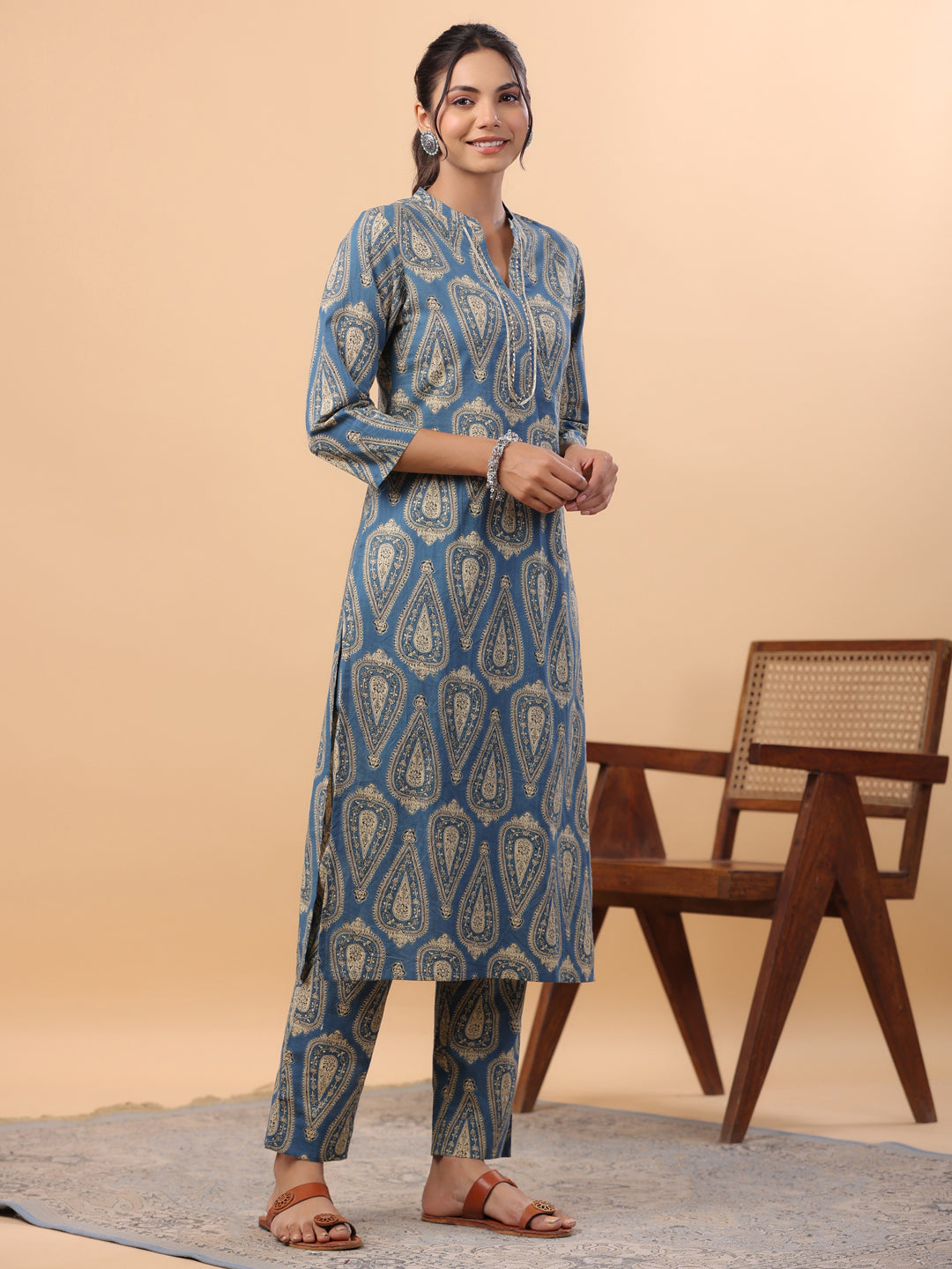 OJASWITA Blue Motif Print Kurti Set