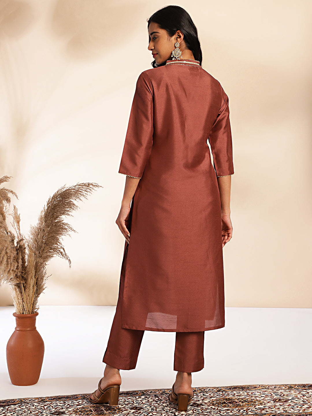 INAKSHINI Brown Solid Kurti Set