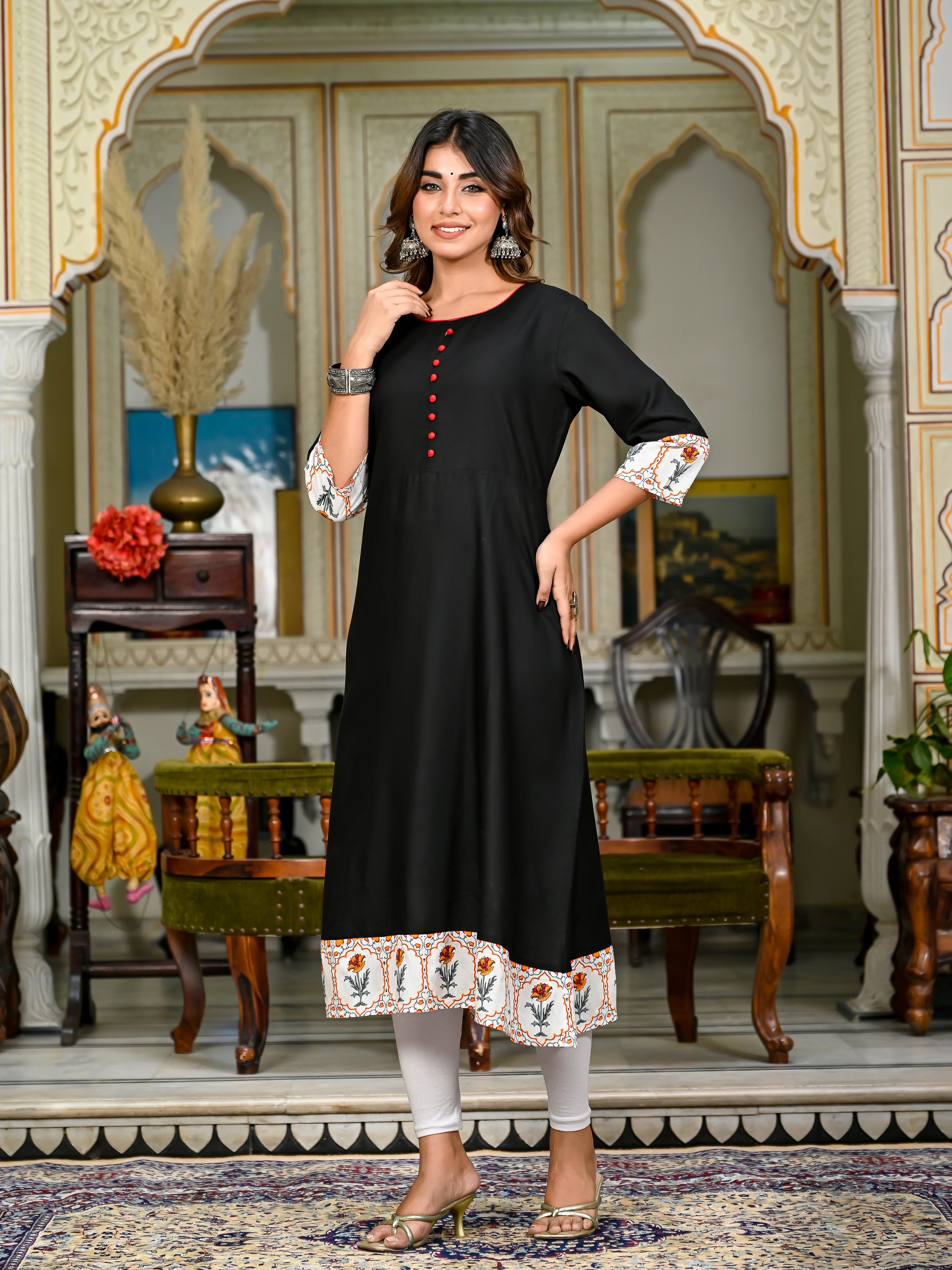 OJASWITA Black Solid Kurti