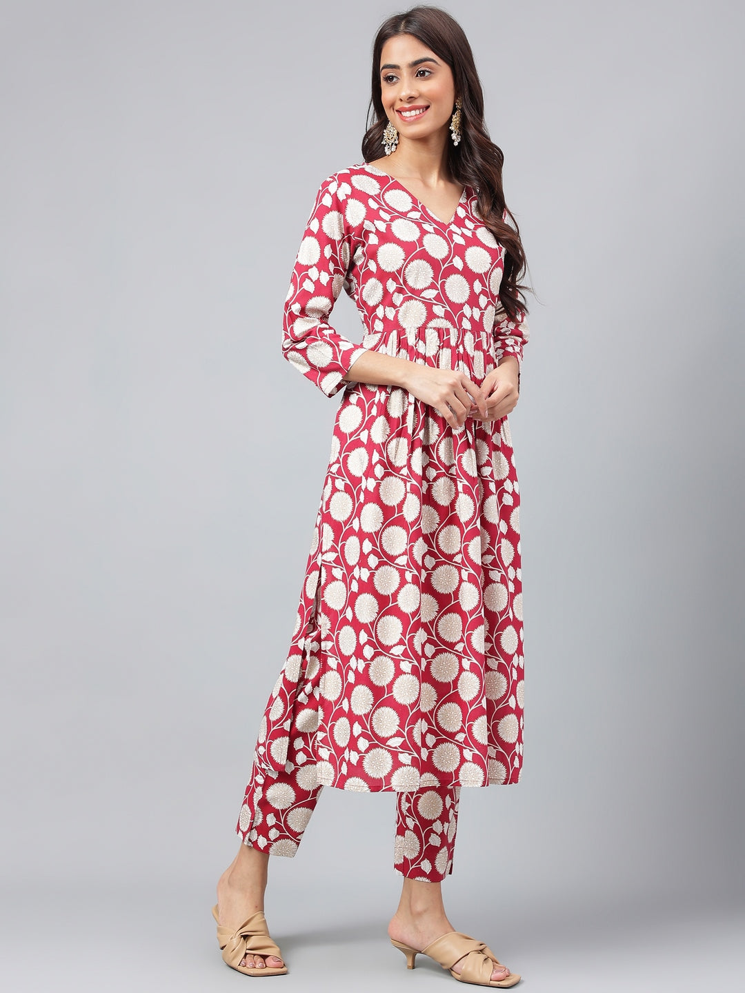 OJASWITA Red-Off White Floral Print Kurti Set